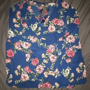 Floral cross cross blouse